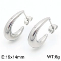 Pendientes de aro en C plateados de acero inoxidable pulido con cierre de tipo mariposa - Color Acero Forma de C (KE112947-MZOZ)