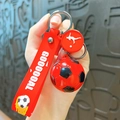 Portachiavi da calcio creativo con cinturino in silicone rosso e ciondolo 3D - Rosso