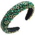 Dettaglio dei cristalli verde smeraldo sulla fascia per capelli imbottita vintage - Verde