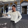 Chic white crewneck knit sweater for women with a side split and slim fit design - S / White