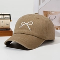 Casquette de baseball en coton délavé kaki avec broderie nœud blanc élégant - Kaki
