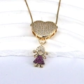 Collana a cuore dorata con zirconi e ciondolo a forma di bambina con cristalli viola - Stile Ragazza