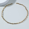 Detailed view of the gold-colored thorn necklace with a secure lobster clasp closure - Necklace / Gold