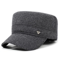 Berretto militare da uomo in lana grigio scuro con stemma metallico e visiera - Regolabile / Grigio