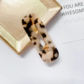 Barrette rectangulaire ajourée en ambre écaille de tortue avec base en métal doré - Carré-Léopard Clair