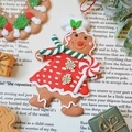 Χριστουγεννιάτικο στολίδι ανθρωπάκι gingerbread με καπέλο σεφ και κόκκινο πουά φόρεμα - Gingerbread Man με Ζαχαρωτά 11.5*8cm
