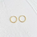 Pendientes de botón redondos minimalistas en acero inoxidable dorado con acabado pulido - Pendientes de botón redondos minimalistas dorados (KDE234)