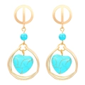 Détail de boucles d'oreilles spirales dorées géométriques avec cœurs en turquoise bleue - Crochet Creux Or (1817)