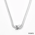 Zilveren roestvrijstalen dubbele ring ketting met zirkonia op een slanke slangenketting - Zilveren Dubbellaagse Diamanten Ronde Ring Stijl (PCD972) / Witgoud