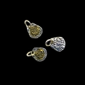 Tibetische Silber- und Messinganhänger in zwei Farben für DIY-Schmuck und Perlen - US 4 / 10x11mm