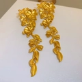 Vintage style gold-finish flower and leaf dangle earrings in a 3D embossed relief design - Stereo Flower Leaf (4 Silver Earring Posts - Gold)