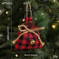 Pendentif sac cadeau de Noël en toile de jute à carreaux rouges et noirs avec grelots - Carreaux Rouge et Noir Avec Clochette