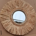 Espejo de pared redondo bohemio con cuentas de madera clara y flecos de rafia natural - Espejo de Rafia Diámetro Exterior 50cm