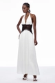 Détail de la robe longue dos nu blanche avec taille en dentelle noire et fini satiné - S / Blanc