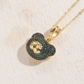 Collana con ciondolo a orsetto placcata in oro con zirconi verdi e neri incastonati - Zircone Verde