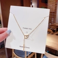 Collana minimalista in acciaio al titanio dorato con pendente geometrico quadrato e a barra - Stile Ciondolo ad Anello Quadrato Geometrico (X126) / Oro