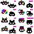 Pack de 8 máscaras de Halloween para rascar con diseños de arcoíris para fiestas infantiles - Juego de Máscaras para Rascar de Halloween (GG-8-Mask)