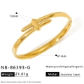 Bracciale rigido aperto in acciaio inossidabile dorato con dimensioni e misure - Oro (NB-B6393-G)