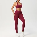 Set yoga bordeaux due pezzi con reggiseno sportivo allacciato al collo e leggings a vita alta - XS / Borgogna