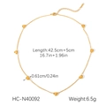 Détail du collier coeur plaqué or 18K montrant les mesures de longueur et dimensions - Style Orné de Plusieurs Coeurs (HC-N40092)