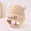 Beige Kinder-Wintermütze mit doppelten Bommeln und süßer Bären-Stickerei - Beige