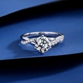 Silver twist ring with a six-prong round solitaire and sparkling accents - Torsion Arm Cross Ljz-198 / Adjustable Open