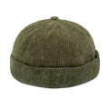 Detail der olivgrünen Cord-Hafenkappe mit Vintage-Rippstruktur und randloser Umschlagform - M (56-58cm) / Armeegrün