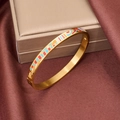 Eleganter vergoldeter Edelstahl Armreif mit bunten Emaille Mustern für Damen und Herren - Geometrischer Bemalter Stil / Bunt-2