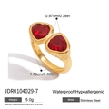 Anillo abierto de acero inoxidable dorado con dos vibrantes circonitas rojas de corazón - Anillo de Corazón Rojo con Base Roscada (JDR0104029-7)