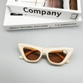 Retro cat-eye sunglasses with cream white frame and brown lenses for women - Off White