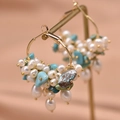 Boucles d'oreilles bohèmes avec perles et pierres turquoises sur support doré - Créoles en turquoise