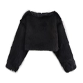Détail de la texture en fausse fourrure noire sur un pull court à manches longues - S / Noir