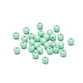 Primer plano de cuentas redondas acrílicas verde claro con acabado perlado para DIY - 8mm/20uds / Verde