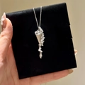 Collana con ciondolo a clessidra argento e pietre brillanti su catena sottile elegante - Clessidra Argento
