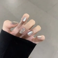 Unghie finte argento a specchio con effetto cat-eye metallico e aurora - Dolce Fragranza (BY1419) / 30 Pezzi/Confezione (Tipo di Colla per Fototerapia)