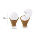 Makro-Detail einer kreativen Eistüten-Schmuckschatulle mit 38 mm Höhe und 61 mm Breite - Braunes Eis