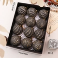 Set di 12 palline di Natale grigio opaco con motivi dorati a rilievo in confezione regalo - Set da 12/8cm / Nero Antico