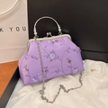 Lila Clutch mit floraler Bestickung, Pailletten und Vintage-Strass-Metallgriff - Lila