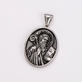 Gedetailleerd reliëf van Sint-Benedictus op een zilveren roestvrijstalen hanger - Zonder Ketting / Antiek zilver