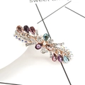 Barrette florale avec cristaux violets, bleus et champagne sur une base en alliage doré - Lilas des Indes (Couleur Aléatoire)