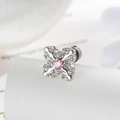Zilveren bloem oorknopje met roze zirkoon en schroefsluiting in een close-up foto - Roze Zirkoon Stijl (A1090-2#粉)