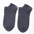 Deep grey thin knit low cut boat socks for men in a minimalist striped summer style - One Size / Solid Dark Grey
