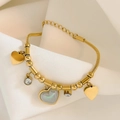 Elegante bracciale con perline a cuore dorato con catena a serpente regolabile e cristalli bianchi - Oro