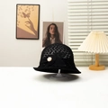 Elegante sombrero de sol negro de ganchillo calado con flor de perlas para mujer - Negro