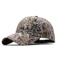 Detail der Jagd-Basecap mit realistischem Trockengras-Camouflage und gebogenem Schirm - Verdorrtes Gras Camouflage