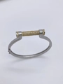 Zweifarbiges silber-goldenes Hufeisen-D-Armband mit funkelnden Zirkonia-Steinen - Bangle / Silber