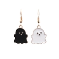 Halloween Geister-Ohrringe in Schwarz und Weiß aus Legierung mit goldenen Haken und Emaille - Schwarz-weiße Geist Ohrringe / Schwarz & Weiß