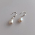 Macro shot of S925 sterling silver stamp on natural teardrop pearl drop earrings - K97-Water Drop Pearl (925 Silver Hook)