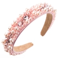 Cerchietto largo in raso rosa con cristalli lucidi e perle per acconciature da festa - Rosa