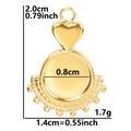 Detaillierte Makroansicht der Maße des 18k Gold-Herzanhängers für DIY-Schmuck - Gold